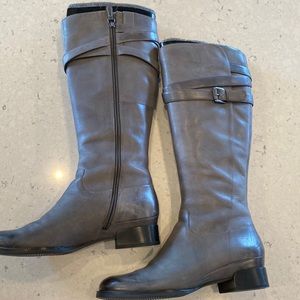 Like new, gray leather tall boots size 9 from Ecco